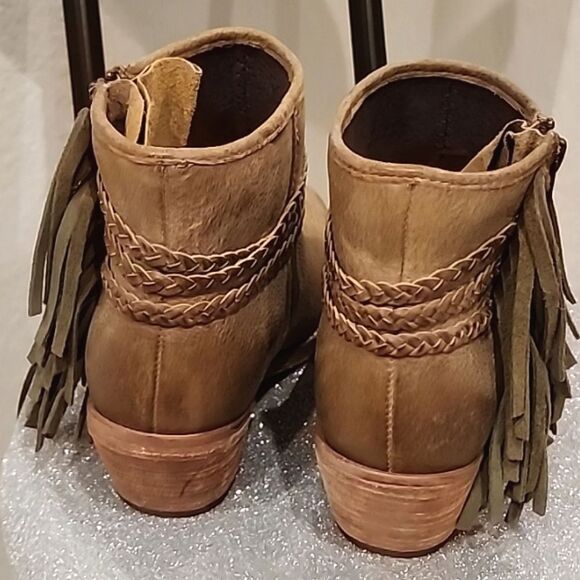 Circle G Shortie w/Side Fringe Boot - Picture 5 of 8